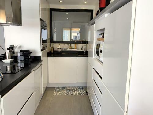 Splendid 2 Bedroom Apartment Very Close To La Croisette