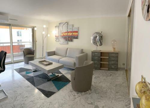 Splendid 2 Bedroom Apartment Very Close To La Croisette