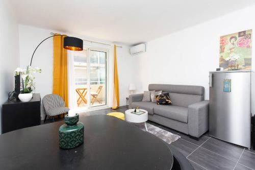 Gray D'albion Area: New Studio With Terrace!