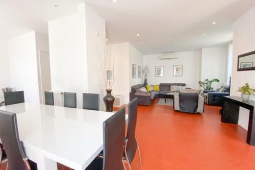 Villa 8 Chambres - 200 M�tres Croisette