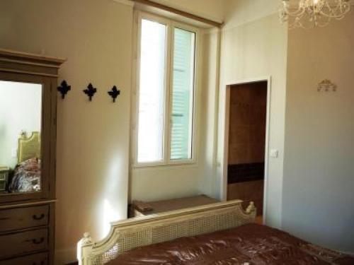 Cannes Apartment Sleeps 7 Wifi