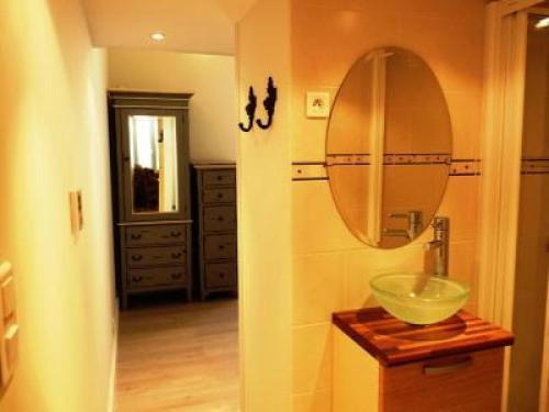Cannes Apartment Sleeps 7 Wifi