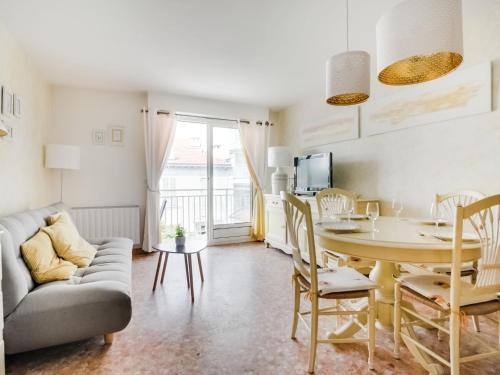 Apartment Reine Astrid-3