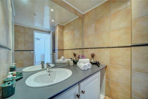 Apartamento Immogroom - Terrace- Parking - Quiet Place - Congressbeaches