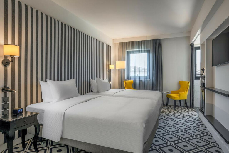 Hotel Du Roi & Spa By Sowell Collection