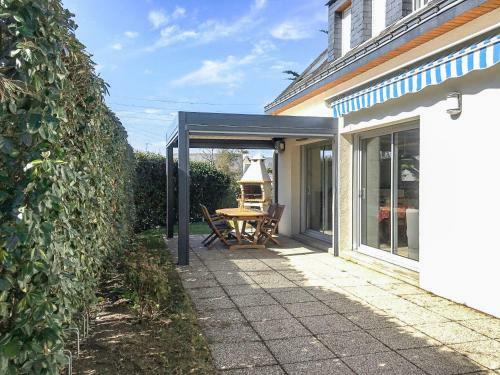 Holiday Home Maison Pauline