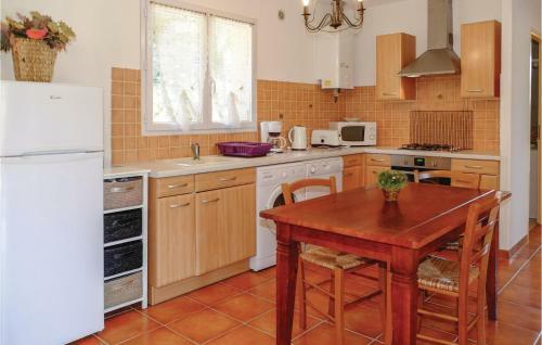 Two-bedroom Holiday Home In Casalabriva