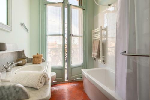 Caux Villa Sleeps 12 With Pool And Wifi