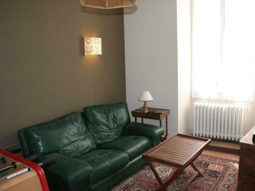 G�te C�rilly, 4 Pi�ces, 6 Personnes - Fr-1-489-98