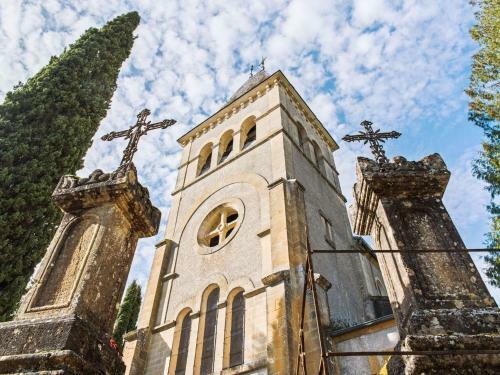 Serene Holiday Home In Cazals With Private Pool
