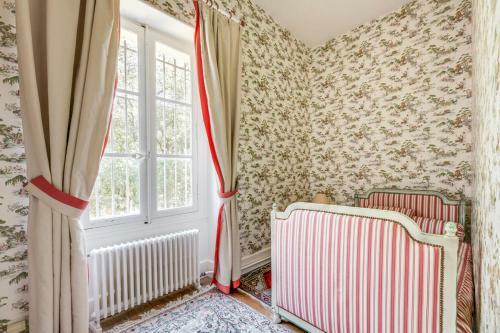 Cernay Chateau Sleeps 16 Pool Wifi