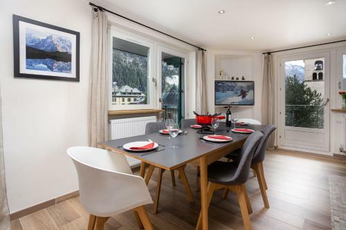 Le Panoramic Mont Blanc Apartment - Chamonix All Year