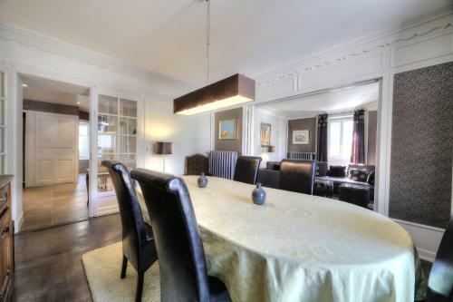 Eglise Apartment