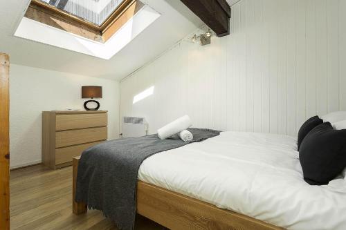Apartment Forclaz 4b - Central Chamonix - Sleeps 4