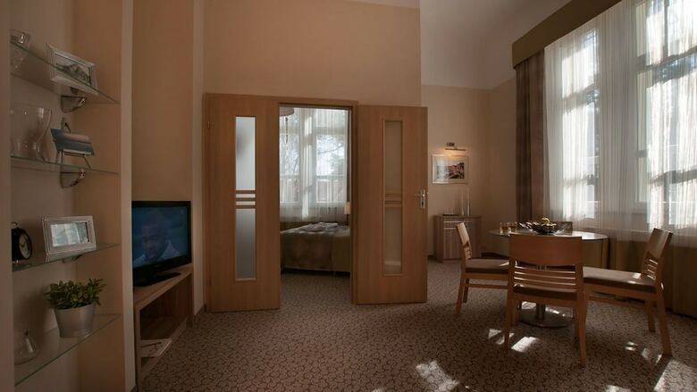 Hotel Cesarskie Ogrody