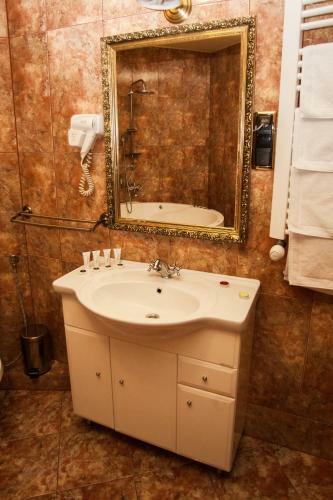 Hotel I Restauracja Imperium