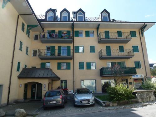 Cozy Apartment In Chamonix France With Balcony