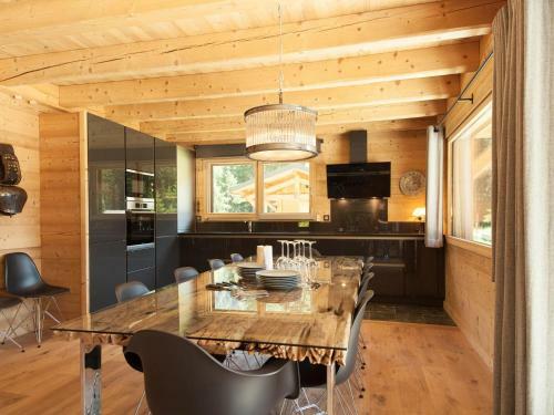 Luxury Chalet In Chamonix With Large Garden