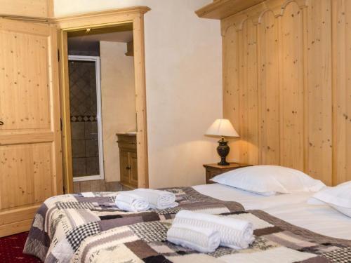 Decorated Apartment In Chamonix France With Balcony