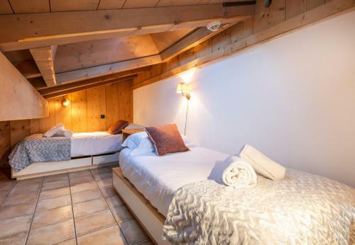 Yeti Lodge Chalets & Apartments