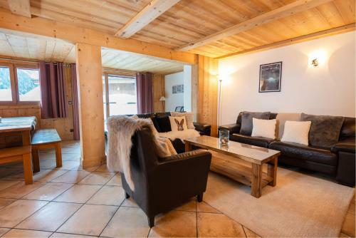Yeti Lodge Chalets & Apartments