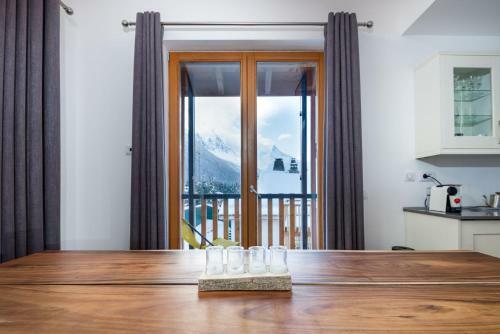 Yeti Lodge Chalets & Apartments