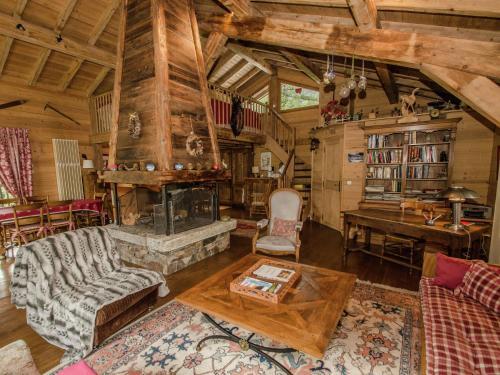 Wooden Chalet With Mountain View In Chamonix
