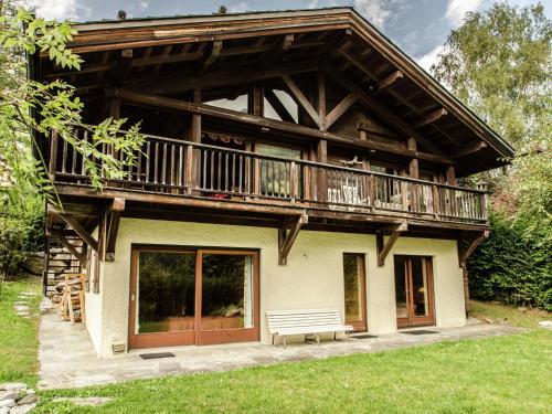 Wooden Chalet With Mountain View In Chamonix