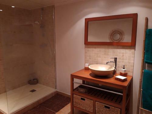 La Me�zou, G�te - Chambres D H�tes � Champeix