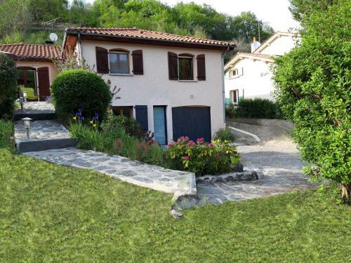 La Me�zou, G�te - Chambres D H�tes � Champeix