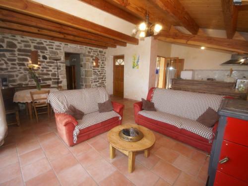 Stunning Holiday Home In Chassiers With Swimming Pool