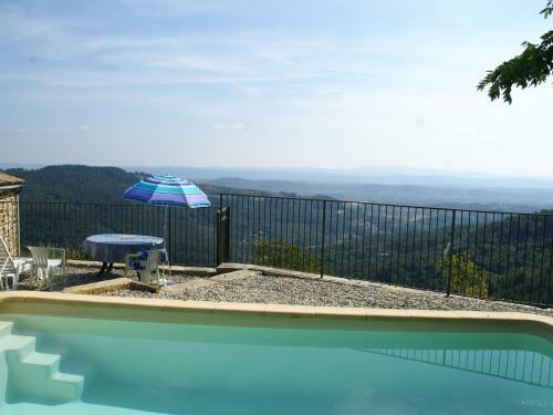 Stunning Holiday Home In Chassiers With Swimming Pool
