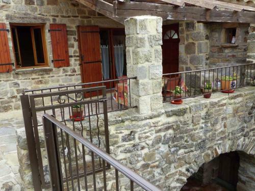 Stunning Holiday Home In Chassiers With Swimming Pool