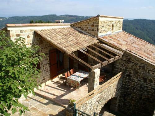 Stunning Holiday Home In Chassiers With Swimming Pool