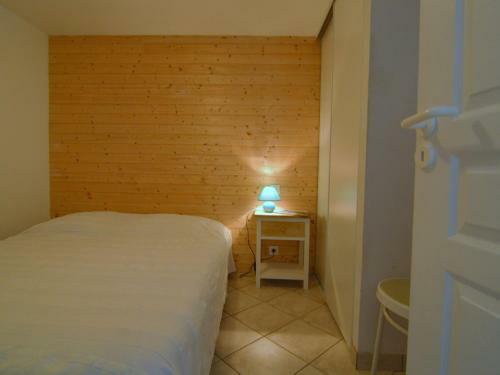 Charming Villa In Les Sables D'olonne With Garden