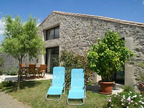 Charming Villa In Les Sables D'olonne With Garden