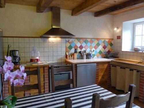 G�te Chantraines, 4 Pi�ces, 7 Personnes - Fr-1-611-4