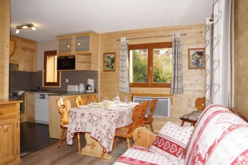 Apartment Le Petit Savoyard - Chl405