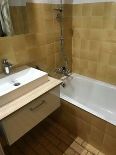 Apartamento Studio With Balcony And Mountain View