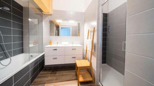 Apartamentos Les 4 Elements - Apt B302 - Bo Immobilier