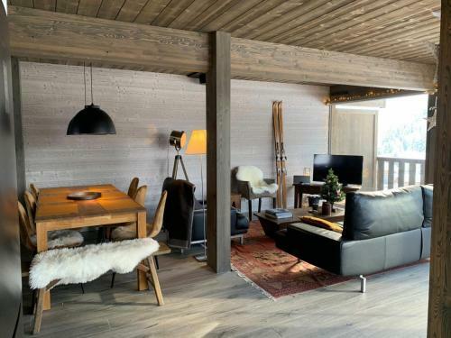 Chalet Ch�tel, 6 Pi�ces, 10 Personnes - Fr-1-198-212