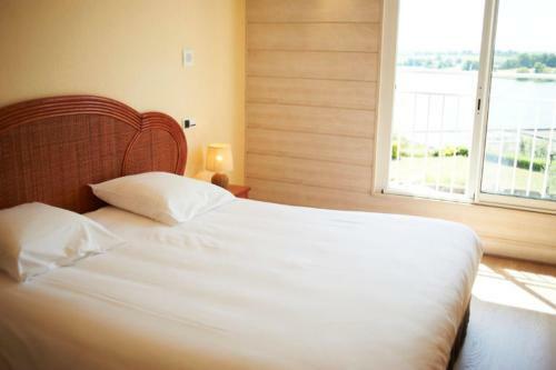 Hotel L?scale De Ribou