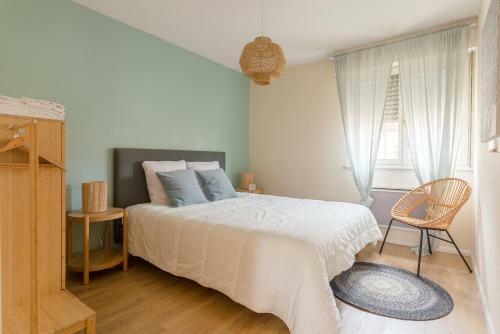The Elegance - Renovated Apartment With Parking