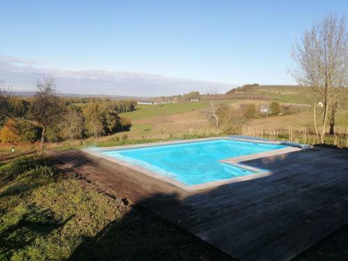 Charming Holiday Home In Coubejours With Private Pool