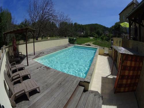 Majestic Villa In Daglan With Private Pool
