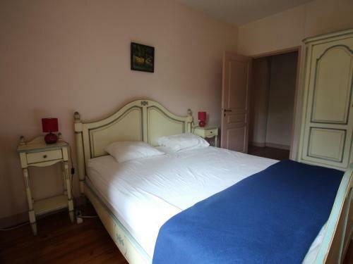 G�te Cugand, 5 Pi�ces, 8 Personnes - Fr-1-426-93