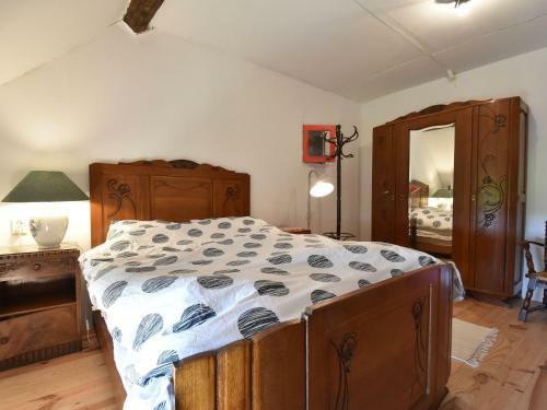 Countryside Holiday Home In Decize Near Town Centre