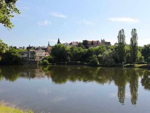 Countryside Holiday Home In Decize Near Town Centre
