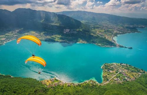 Manou Du Lac Annecy