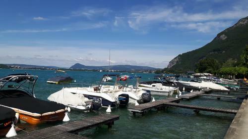 Manou Du Lac Annecy